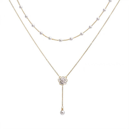 Camellia Pearl Necklace in Gold